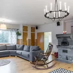Backcountry Base By Interhome * Iivantiira